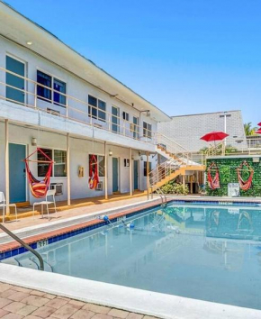 Coastal Studio by Hollywood Beach Boardwalk